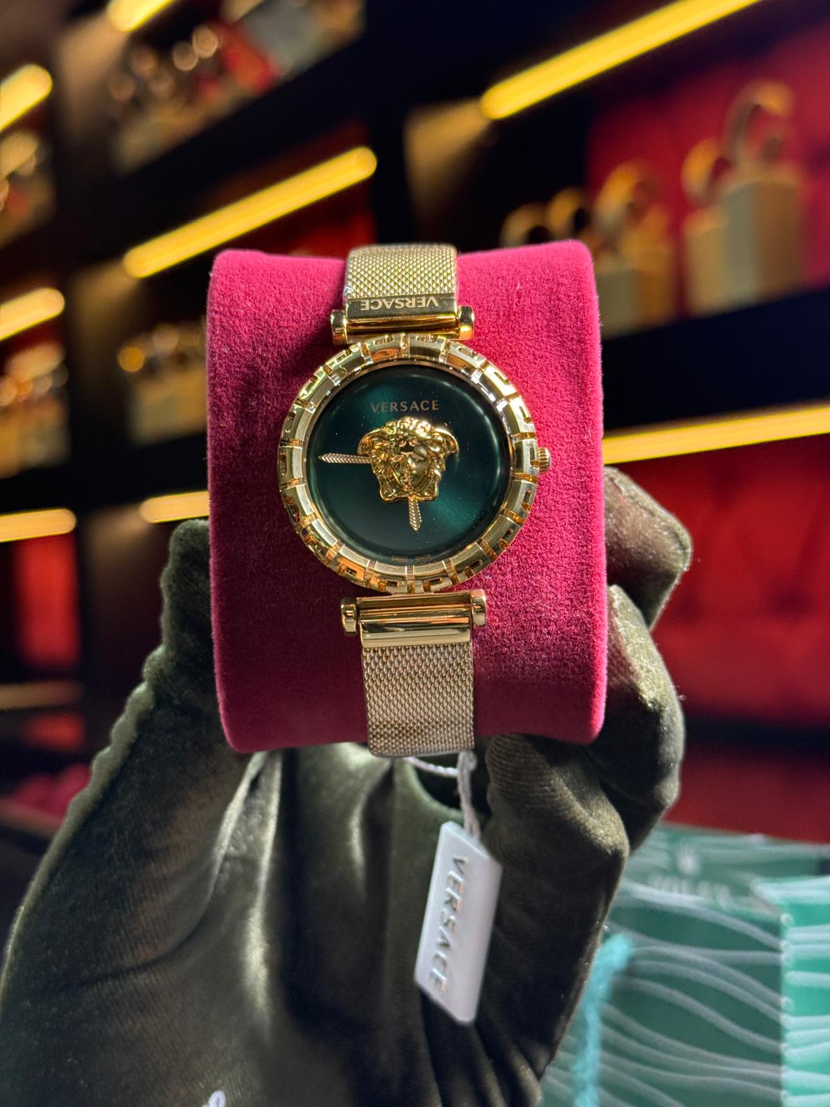 VERSACE